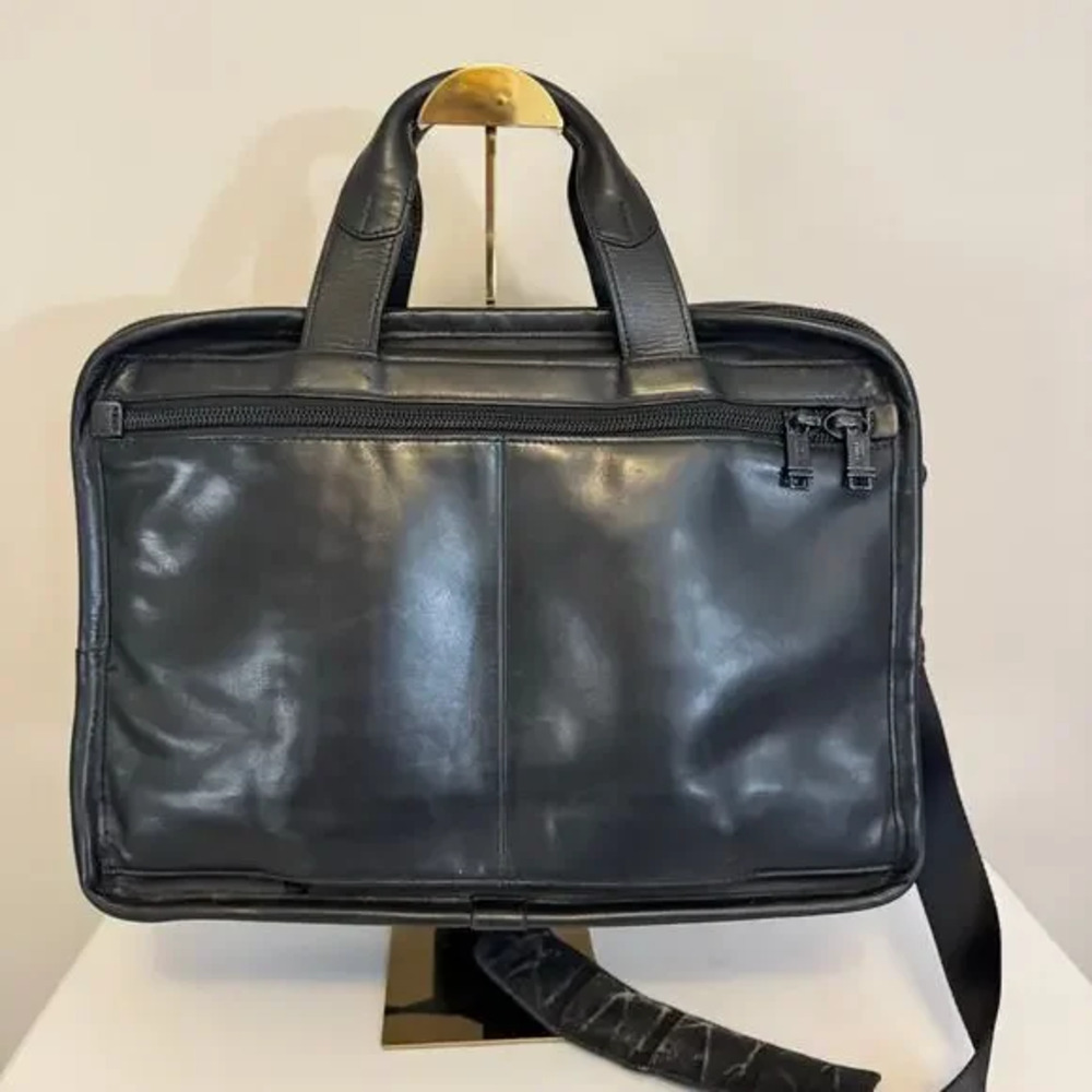 Tumi Alpha Slim Deluxe Briefcase Bag Black Leather Portfolio Messenger Business - Picture 2 of 14